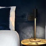 Ami *